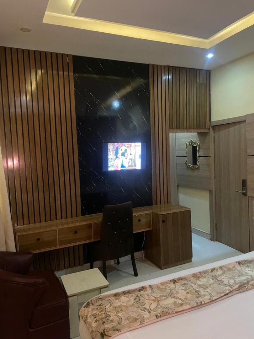 Olympus Ibadan Hotel Ngoại thất bức ảnh